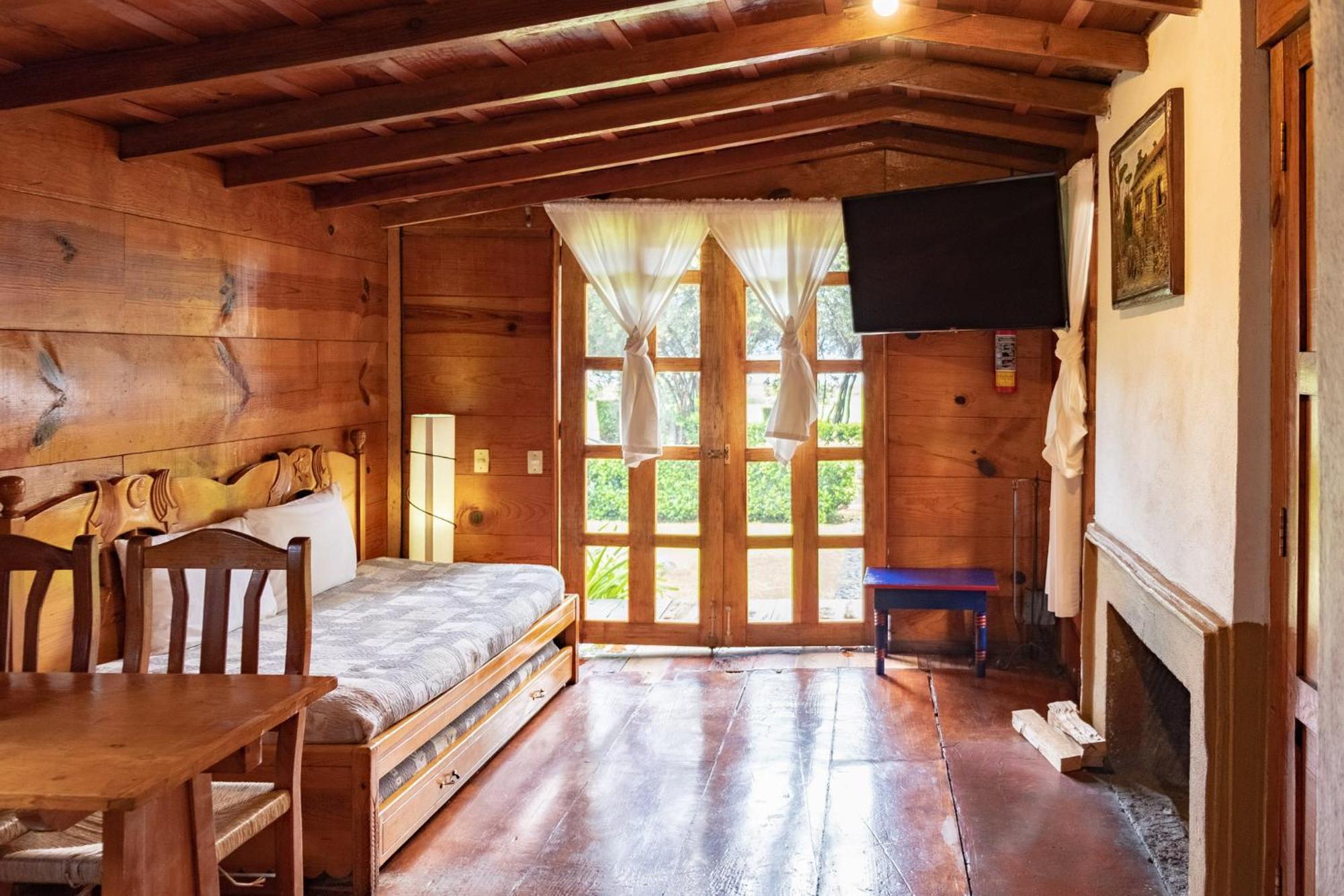 Zirahuen Forest And Resort Экстерьер фото