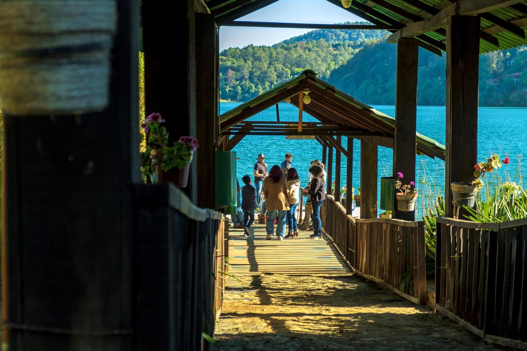 Zirahuen Forest And Resort Экстерьер фото